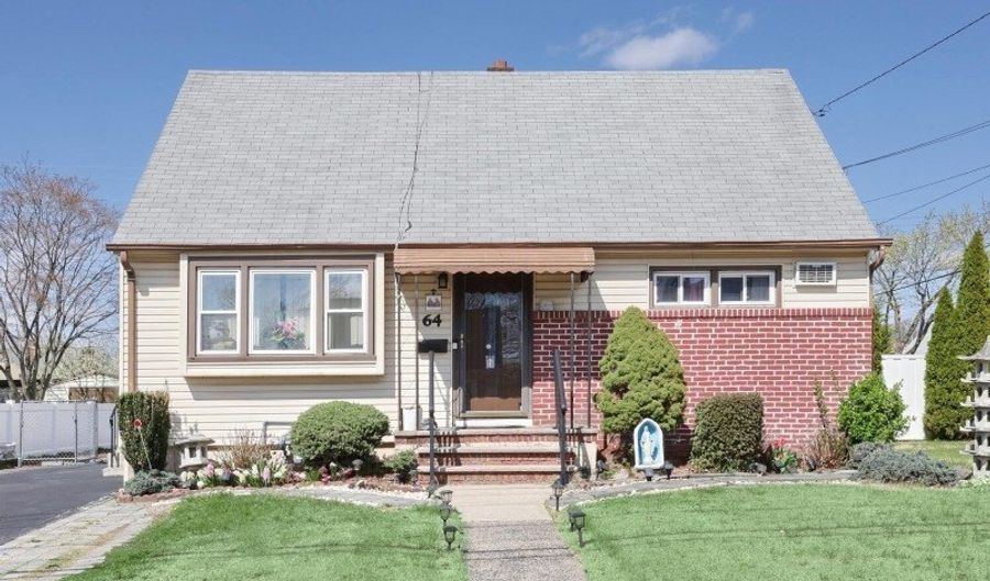 64 Chestnut St, Belleville, NJ 07109 - 3 Beds, 2 Bath