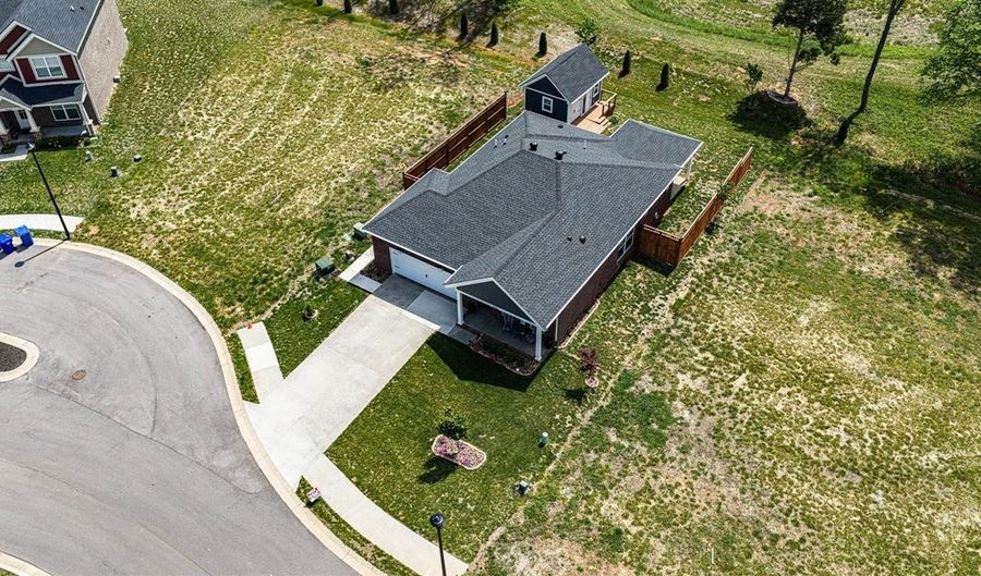 9252 Woodgate Cir, Alvaton, KY 42122 - 3 Beds, 2 Bath