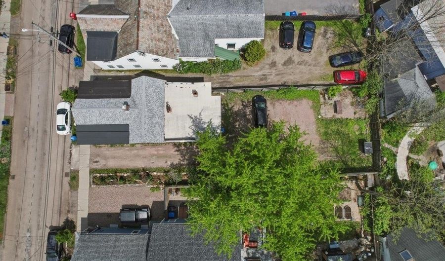 64 Hyde St, Burlington, VT 05401 - 6 Beds, 4 Bath