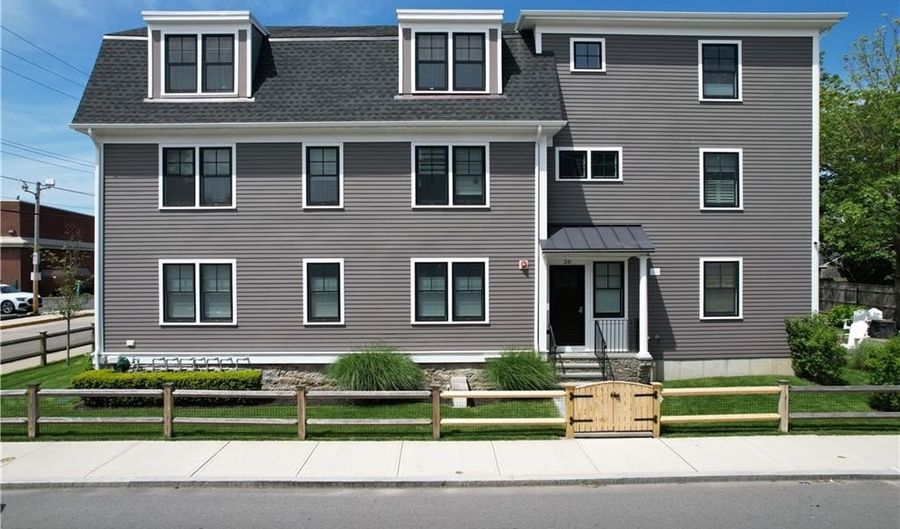 20 E Bowery St 3B, Newport, RI 02840 - 2 Beds, 2 Bath