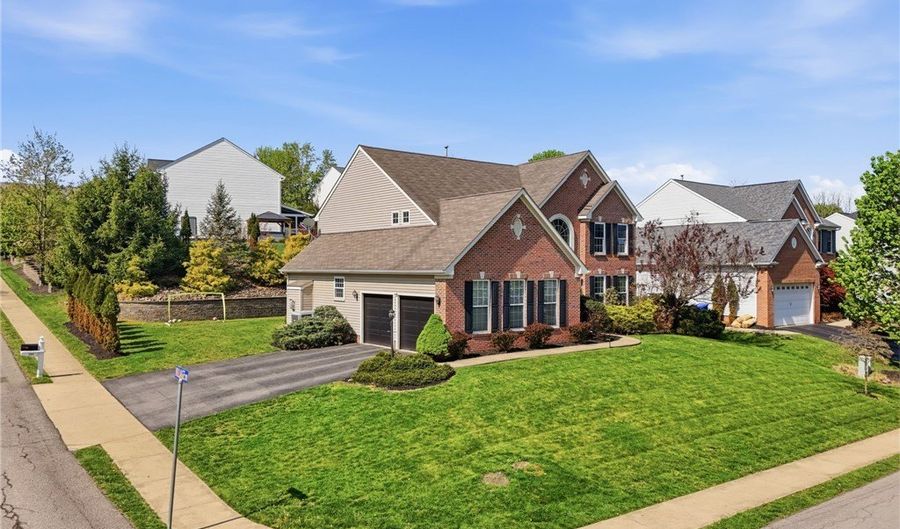 254 Cliffside Dr, Adams Twp., PA 16046 - 4 Beds, 4 Bath
