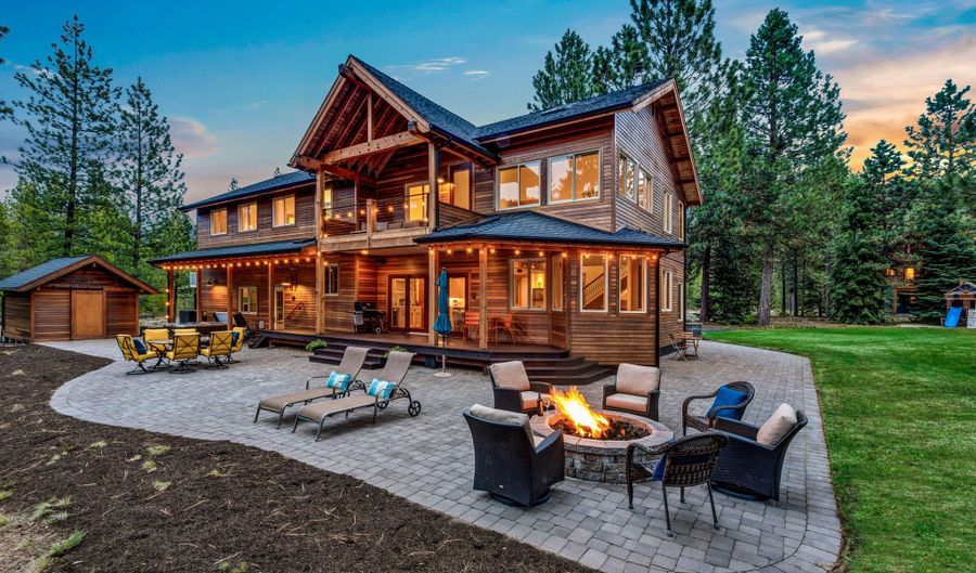 16396 Skyline Dr, Bend, OR 97703 - 4 Beds, 6 Bath