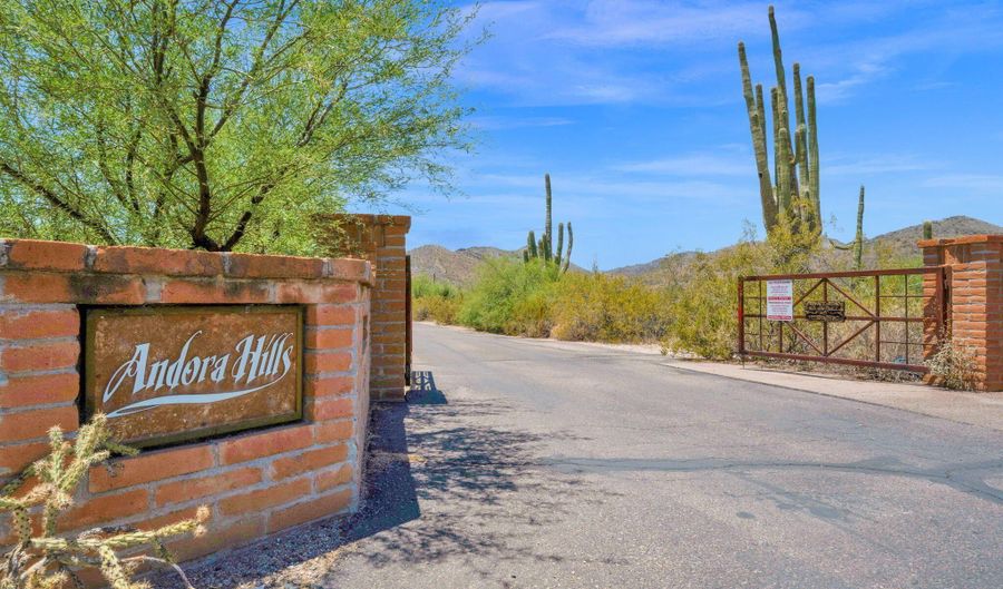 37660 N Rancho Manana Blvd, Cave Creek, AZ 85331 - 4 Beds, 5 Bath