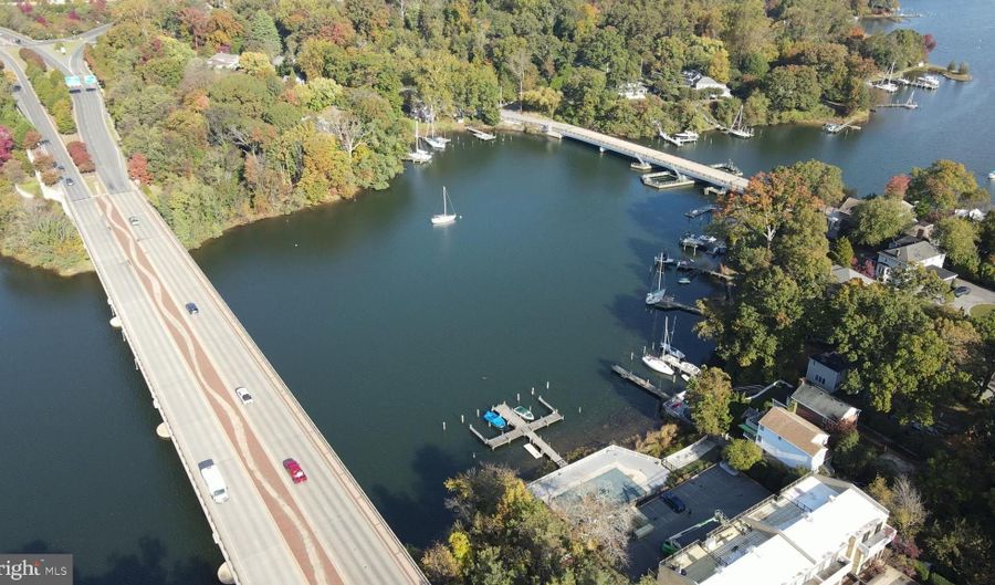 302 FORBES St D, Annapolis, MD 21401 - 2 Beds, 2 Bath