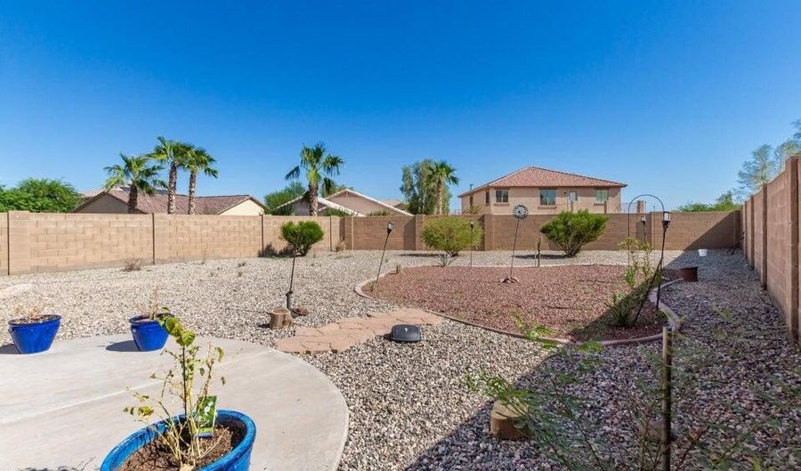 24819 W WAYLAND Dr, Buckeye, AZ 85326 - 3 Beds, 2 Bath