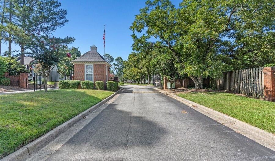 433 Folkstone Ct, Augusta, GA 30907 - 2 Beds, 3 Bath