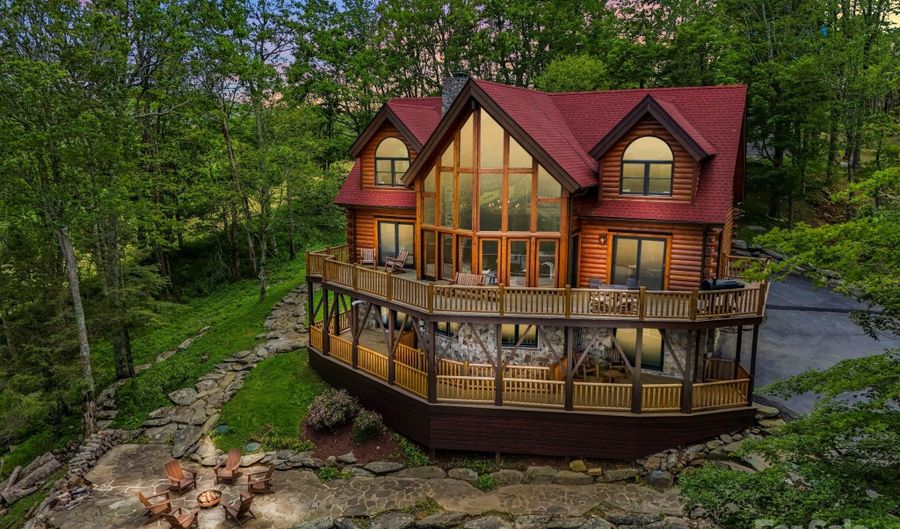 324 Sugar View Trl, Banner Elk, NC 28604 - 3 Beds, 5 Bath