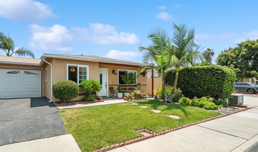 253 Holiday Way, Oceanside, CA 92057 - 2 Beds, 1 Bath