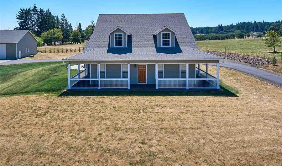 38743 Scravel Hill Rd NE, Albany, OR 97322 - 5 Beds, 3 Bath