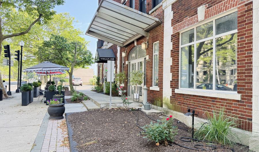 881 Lafayette Blvd 2H, Bridgeport, CT 06604 - 2 Beds, 1 Bath