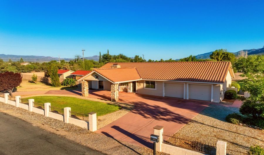 25 W Linda Vista Dr, Camp Verde, AZ 86322 - 3 Beds, 4 Bath