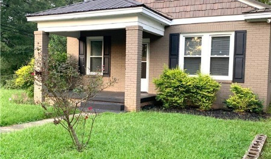 801 Manning St, Anderson, SC 29622 - 2 Beds, 1 Bath