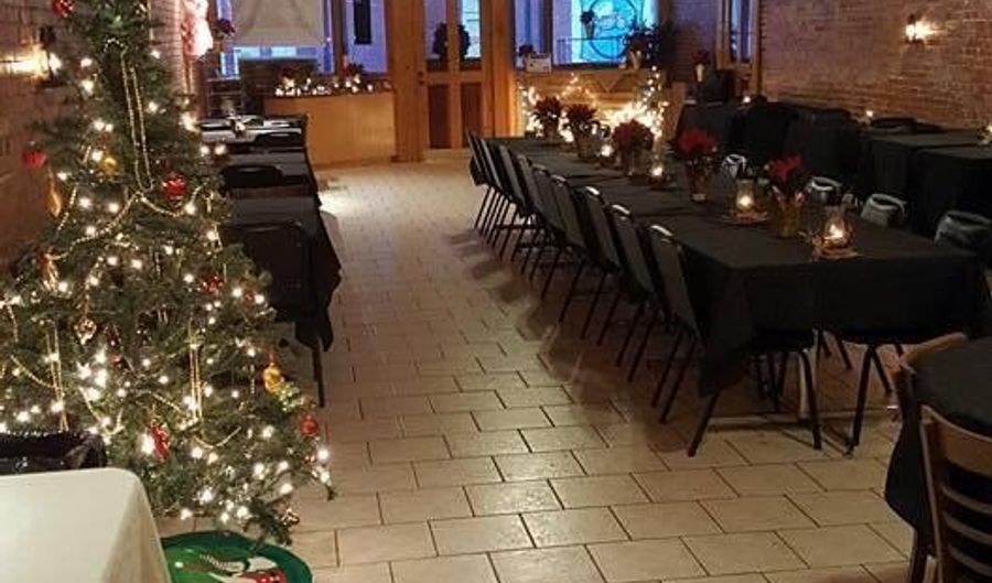 212 N Main St, Alba, MO 64830 - 0 Beds, 2 Bath