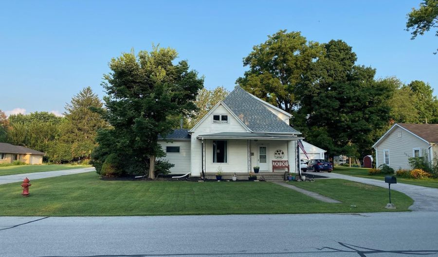 200 N Park Ave, Fowler, IN 47944 - 3 Beds, 2 Bath