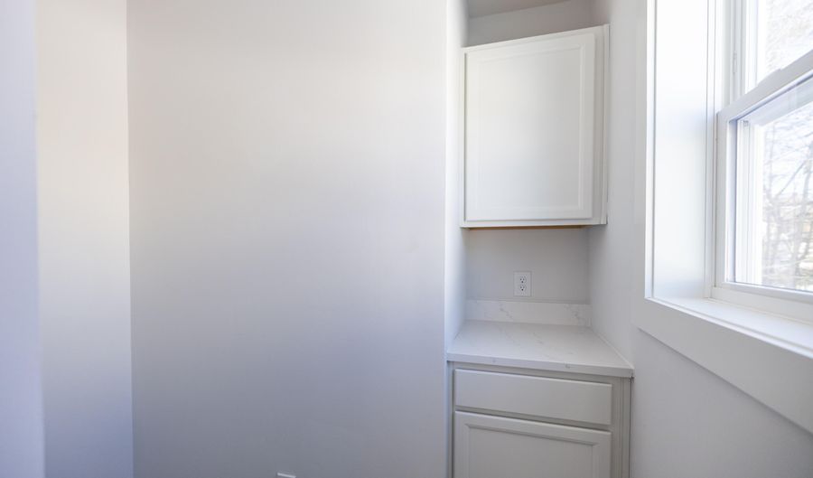 17 Streamside Dr, Auburn, ME 04210 - 3 Beds, 2 Bath