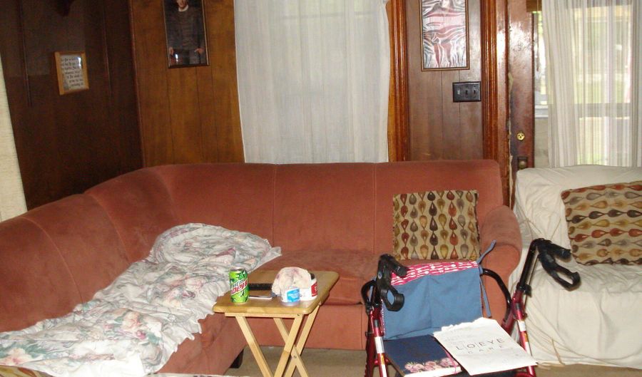 711 N Eaton St, Albion, MI 49224 - 5 Beds, 2 Bath