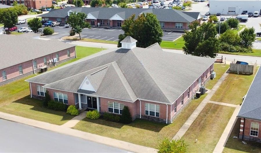 102 SE Executive DR Unit # 4 & 6 4 & 6, Bentonville, AR 72712 - 0 Beds, 0 Bath