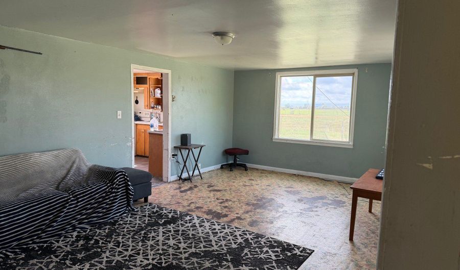 989 S 12000 W, Bluebell, UT 84007 - 2 Beds, 1 Bath