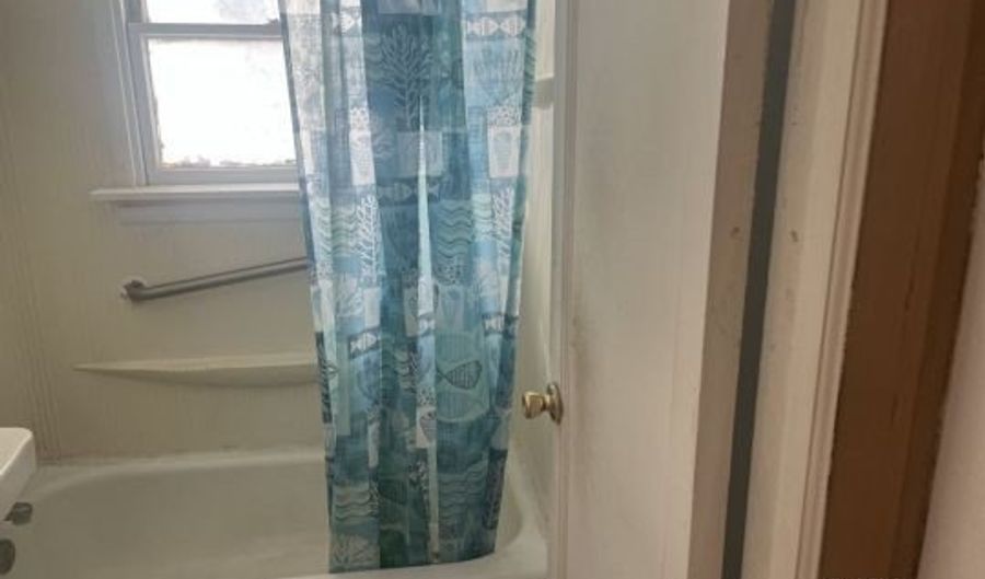 307 N. Rine St, Alturas, CA 96101 - 2 Beds, 1 Bath