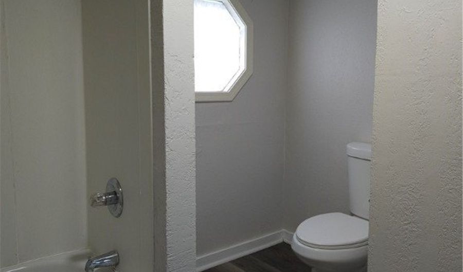 475 Crouse St, Akron, OH 44311 - 3 Beds, 1 Bath