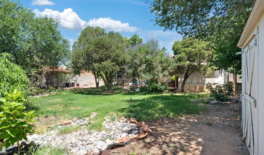 9200 AZTEC Rd NE, Albuquerque, NM 87111 - 3 Beds, 2 Bath