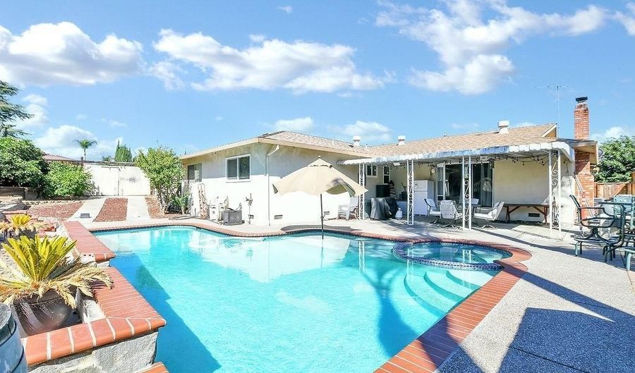 2900 Rio Grande Dr, Antioch, CA 94509 - 4 Beds, 2 Bath