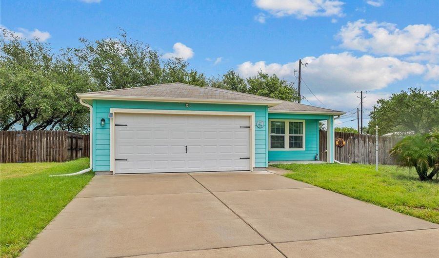 702 Portside Way, Aransas Pass, TX 78336 - 3 Beds, 2 Bath