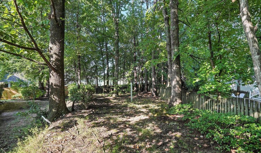 104 Vatersay Dr, Apex, NC 27502 - 3 Beds, 2 Bath