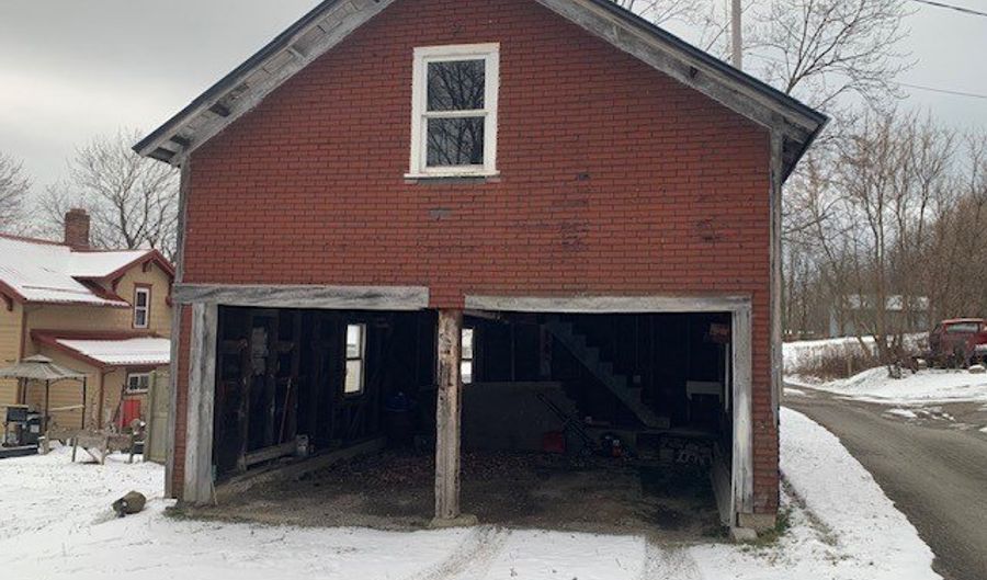 3917 MAIN St, Adamsville, PA 16110 - 3 Beds, 0 Bath