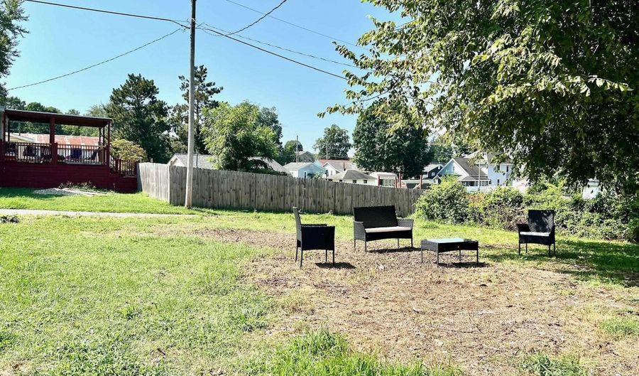 1208 9th St, Bedford, IN 47421 - 2 Beds, 1 Bath