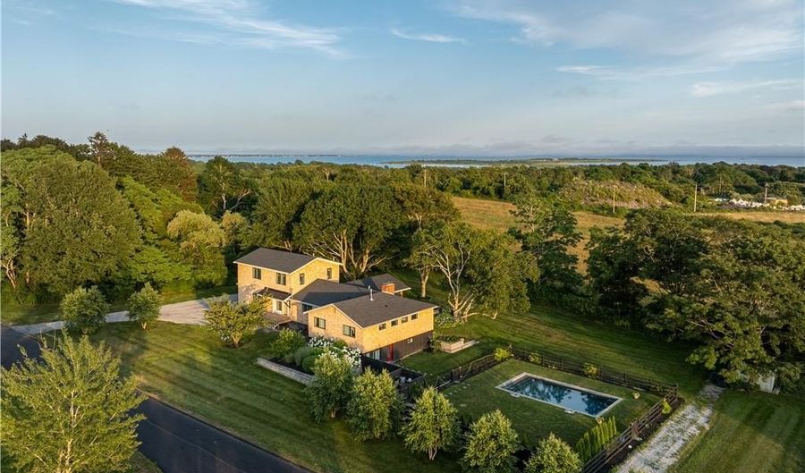 16 Sachuest Dr, Middletown, RI 02842 - 5 Beds, 4 Bath