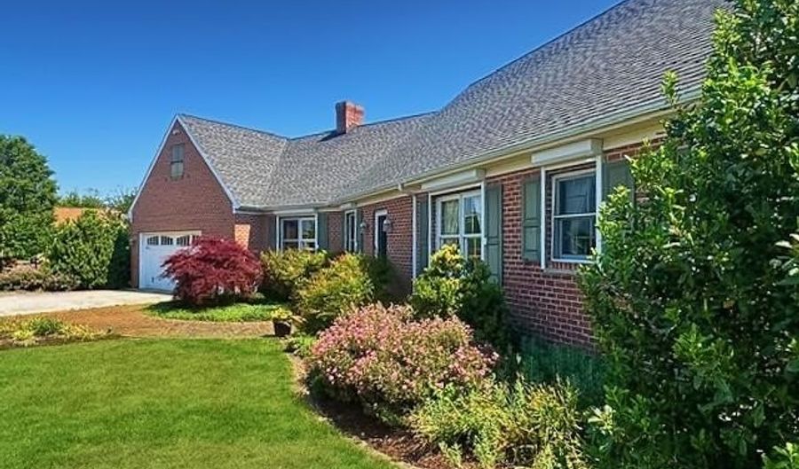 11221 CHANNEL Rd, Atlantic, VA 23303 - 4 Beds, 3 Bath