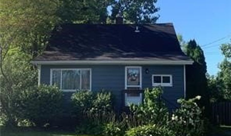 1015 Moneta Ave, Aurora, OH 44202 - 2 Beds, 1 Bath