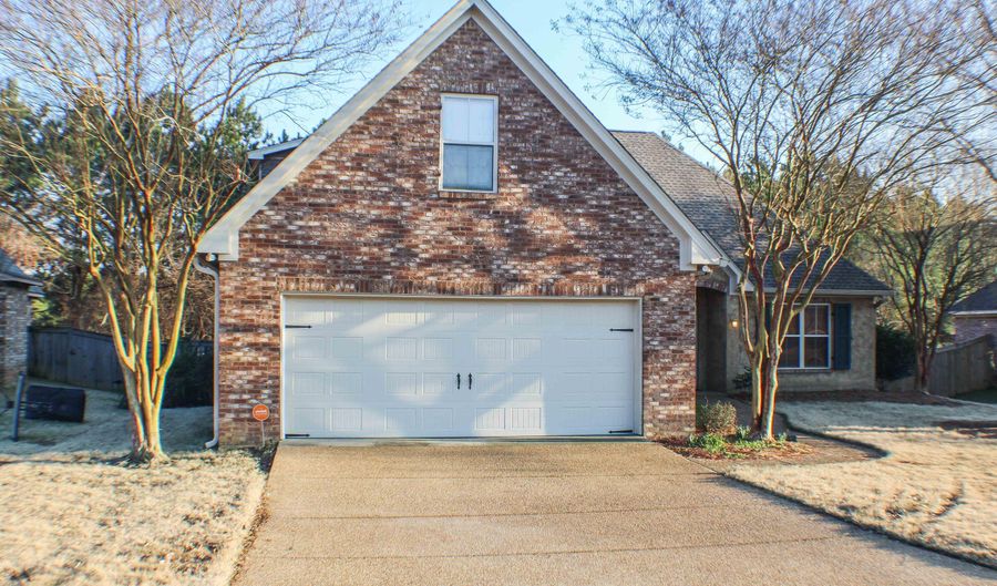 1919 E Ridge Cir, Madison, MS 39110 - 4 Beds, 2 Bath