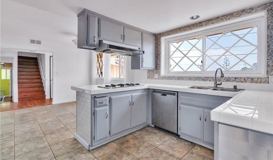 3651 Greve Dr, Rancho Palos Verdes, CA 90275 - 4 Beds, 3 Bath