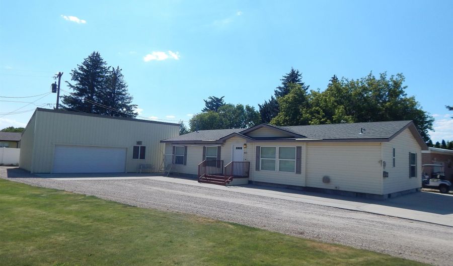 420 Sage St, American Falls, ID 83211 - 3 Beds, 2 Bath