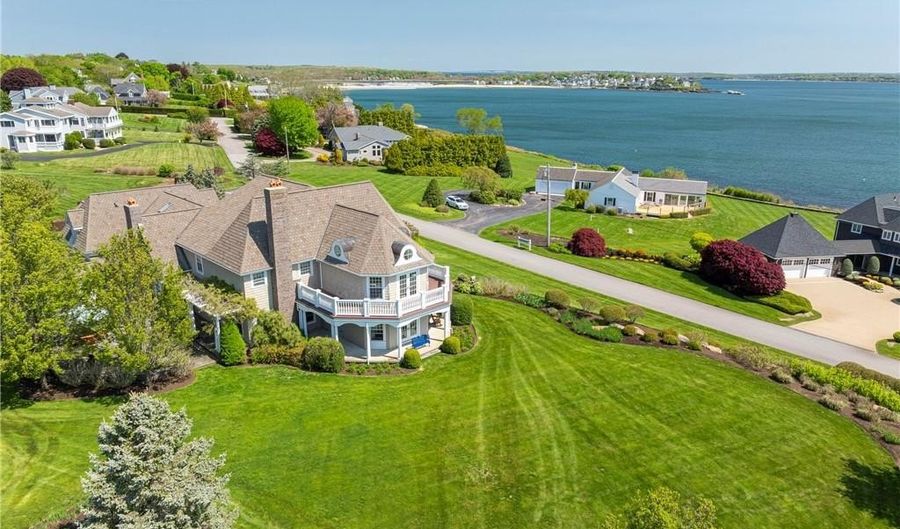 99 N Cliff Dr, Narragansett, RI 02882 - 4 Beds, 5 Bath