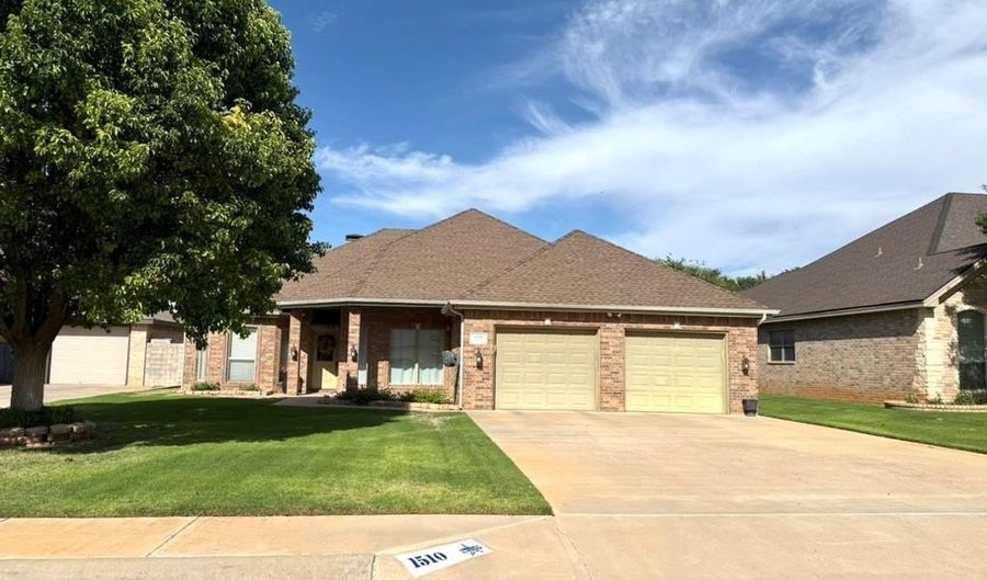 1510 NW 11th St, Andrews, TX 79714 - 3 Beds, 2 Bath