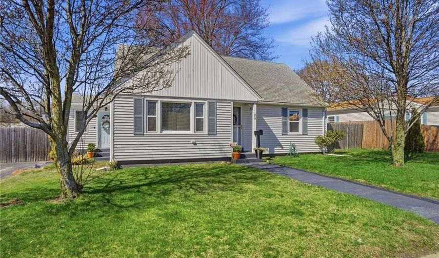 514 Killingly St, Johnston, RI 02919 - 4 Beds, 2 Bath