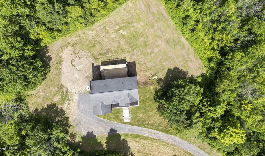 97 Lewis Rd, Altamont, NY 12009 - 5 Beds, 3 Bath