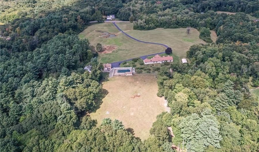 240 Smith St, Attleboro, MA 02703 - 3 Beds, 2 Bath