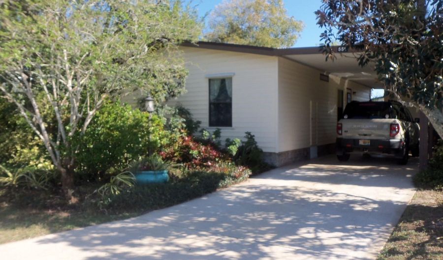 559 Marlin Cir, Barefoot Bay, FL 32976 - 2 Beds, 2 Bath