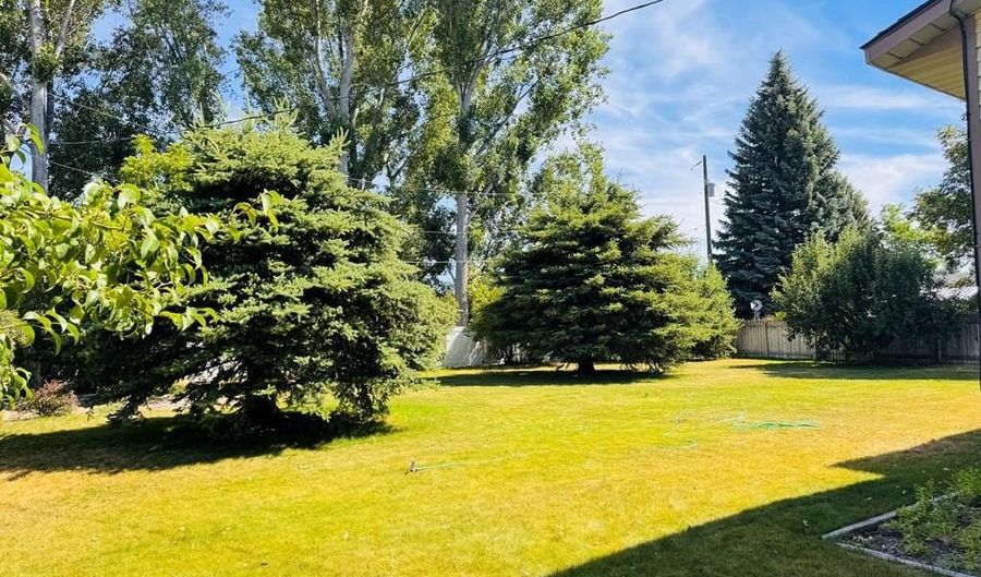 394 W 145 N, Blackfoot, ID 83221 - 5 Beds, 2 Bath