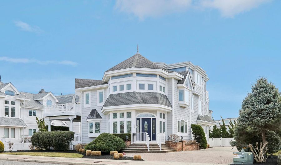 160 73rd, Avalon, NJ 08202 - 6 Beds, 5 Bath