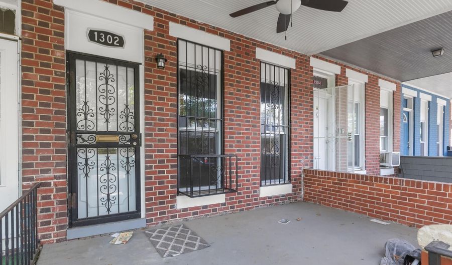 1302 N LONGWOOD St, Baltimore, MD 21216 - 3 Beds, 1 Bath