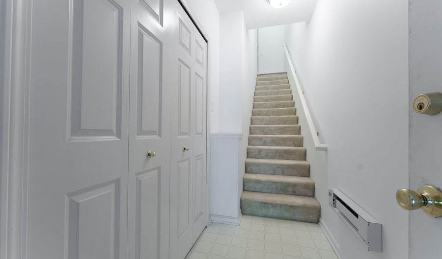 2889 Barclay Way, Ann Arbor, MI 48105 - 2 Beds, 3 Bath