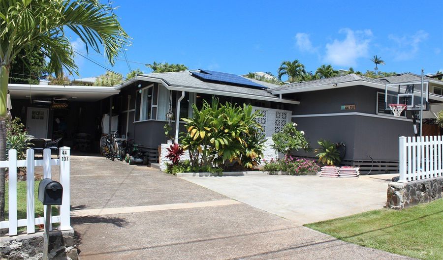 44-137 Kalenakai Pl, Kaneohe, HI 96744 - 3 Beds, 2 Bath