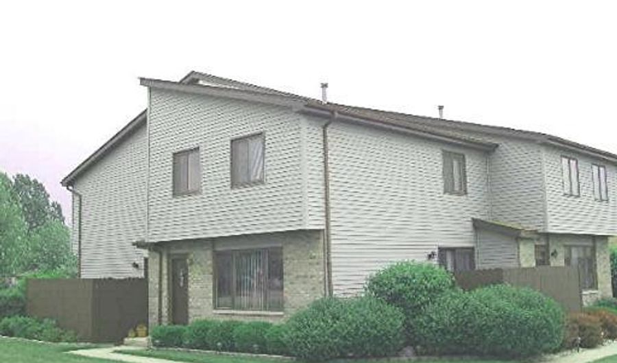 1023 Southgate Rd 1023, New Lenox, IL 60451 - 2 Beds, 2 Bath