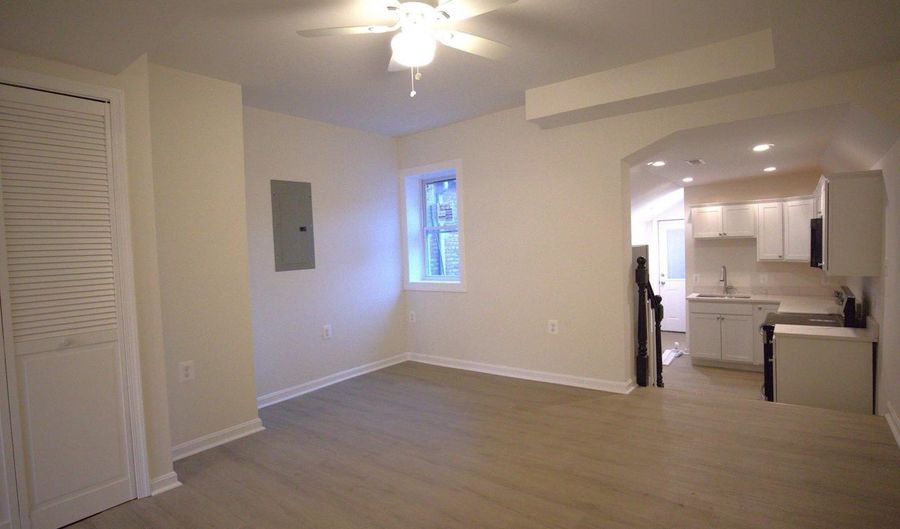 1712 EASTERN Ave, Baltimore, MD 21231 - 1 Beds, 2 Bath