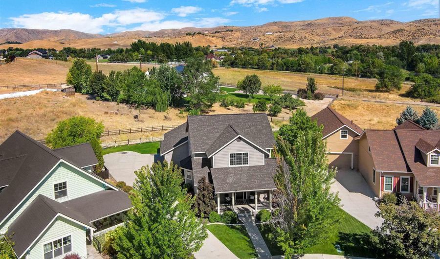 5878 W Farm Market Rd, Boise, ID 83714 - 3 Beds, 3 Bath